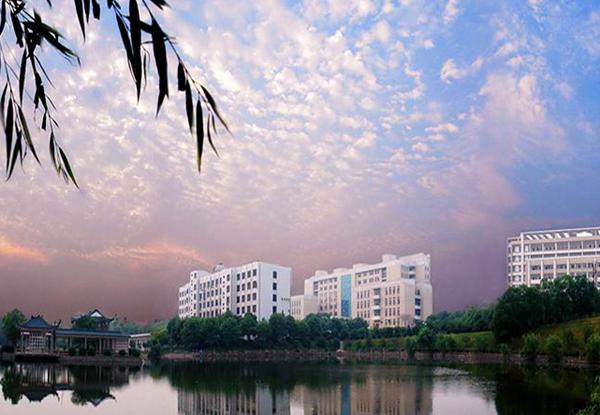 湖南科技大学潇湘学院