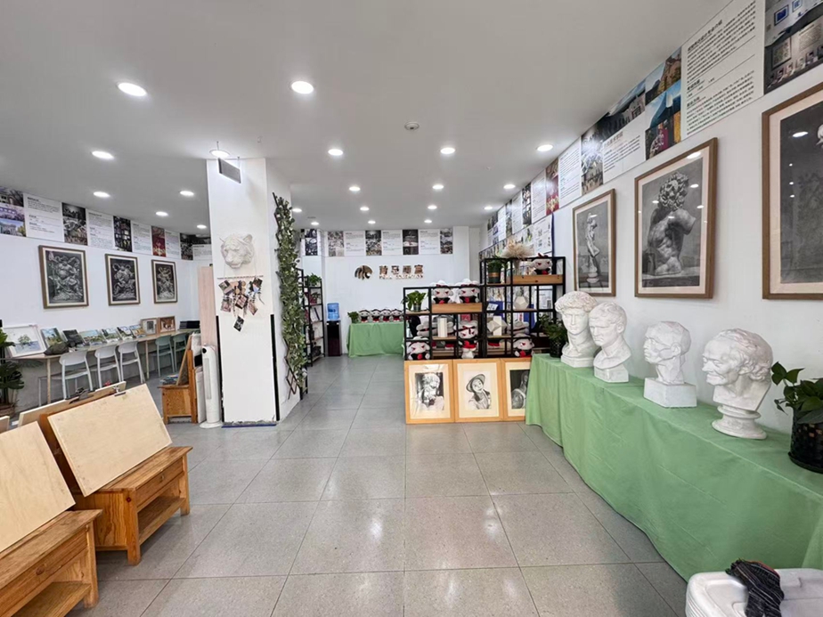 荷马画室渝北空港星泽汇分店.jpg