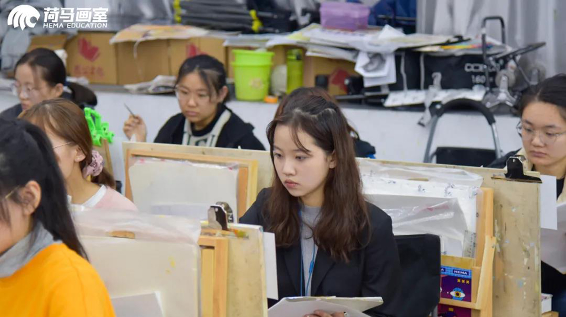 重庆美术集训画室推荐.jpg